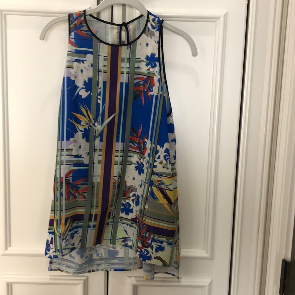 Multi color tank Medium
